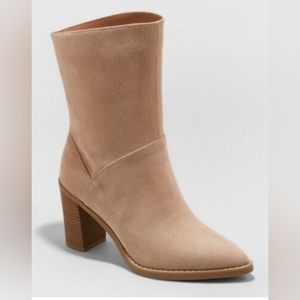 Women's Universal Thread Elaine Mid Shaft Taupe Boots